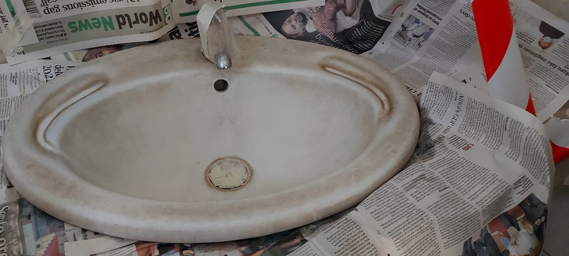 Sink before restoration